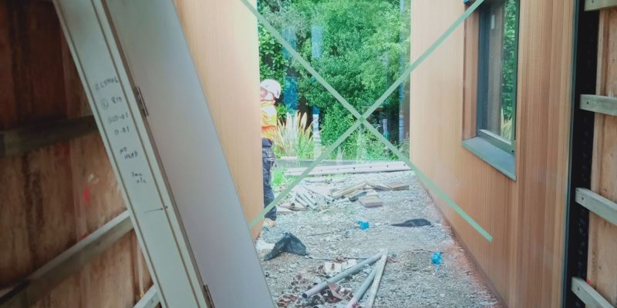 DESIGNING A LINK BETWEEN BUILDING FORMS 4