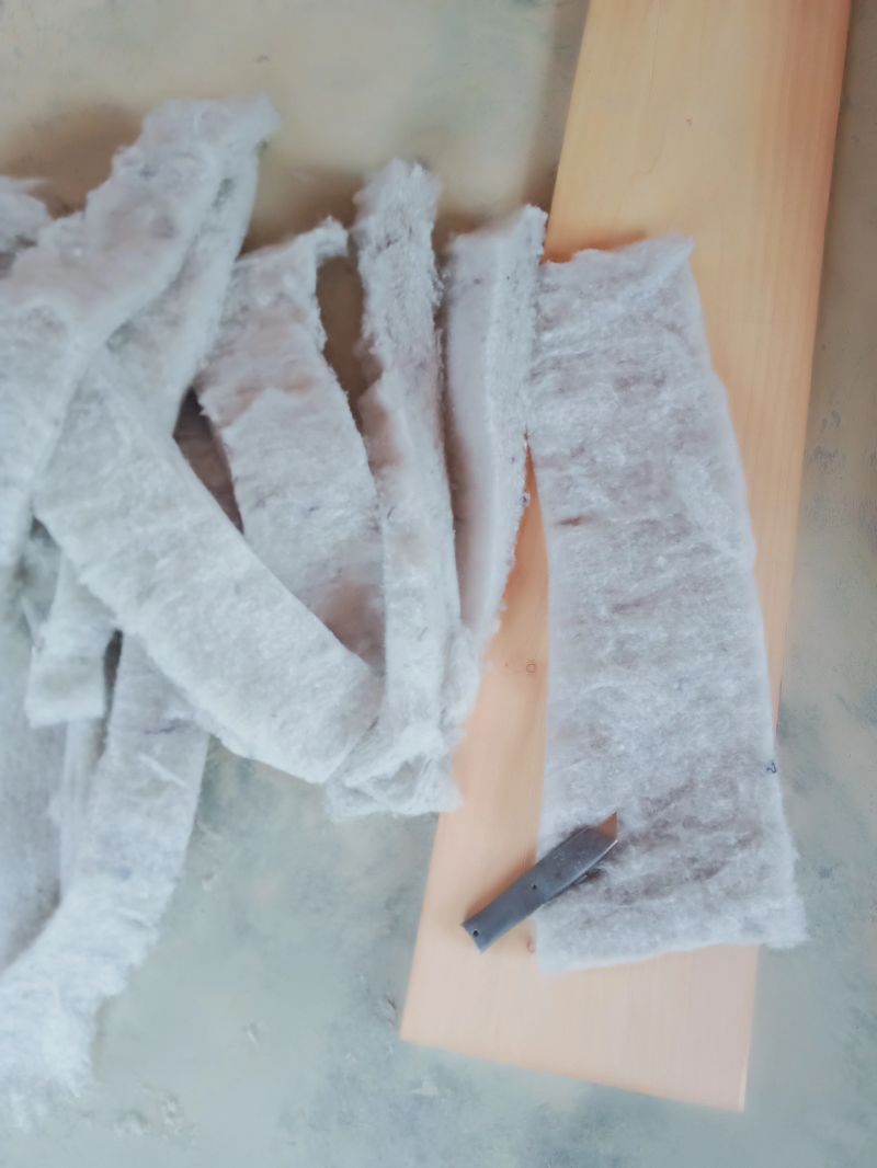 WOOL INSULATION AROUND WINDOWS 1